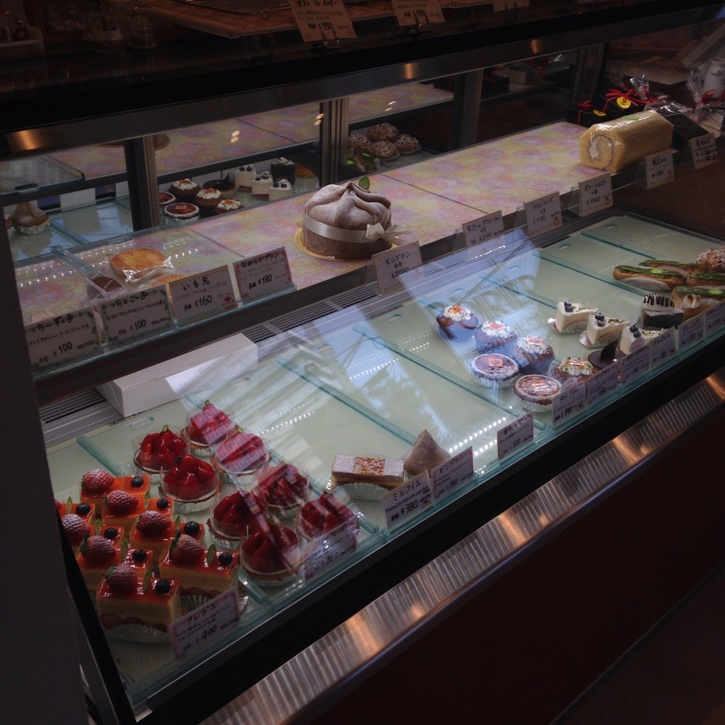 白井駅前にある本格的な洋菓子屋『POIRIER』は手土産で持って行きたいスイーツ
