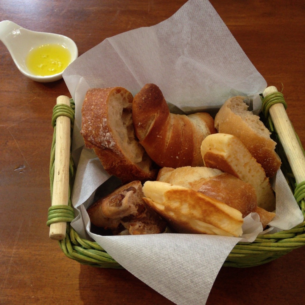 美味しい焼きたてパンが食べられるカフェ『HEIDI CAFE』でゆったりのんびり贅沢な時間を過ごしてきた