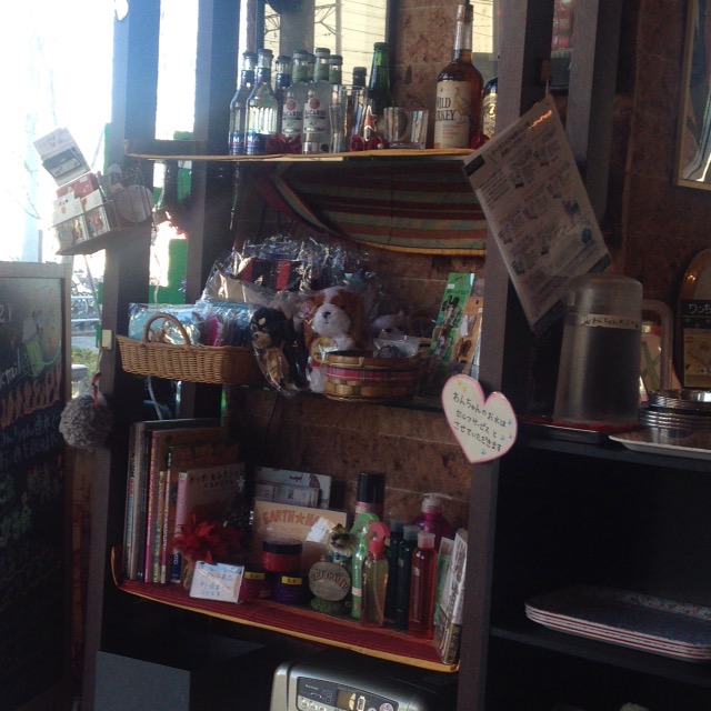 新鎌ヶ谷でペット連れで入れるオシャレなカフェ『EARTH CAFE』新鎌ケ谷店で癒されてきました